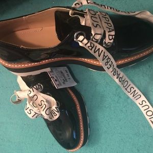 Black Platform Shoes with logo shoestrings